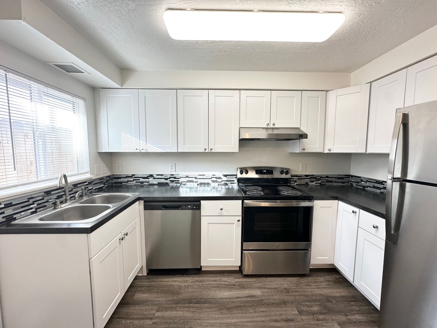 Caldwell Apartment: 207 Indiana Ave