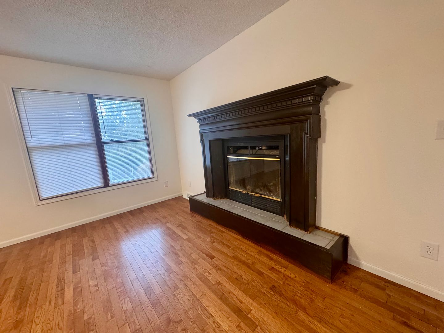 property for rent #4