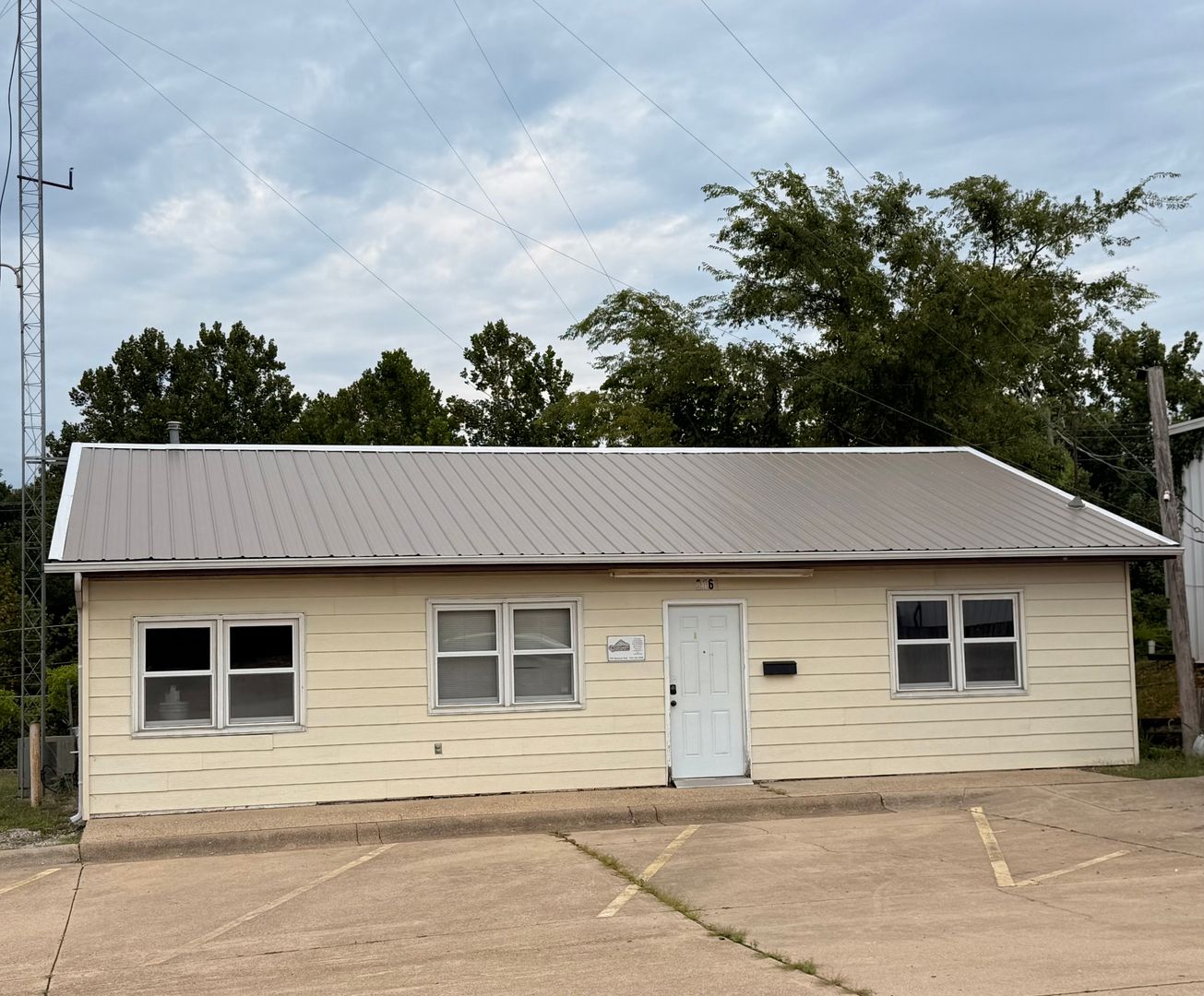 property 916 Missouri Avenue -