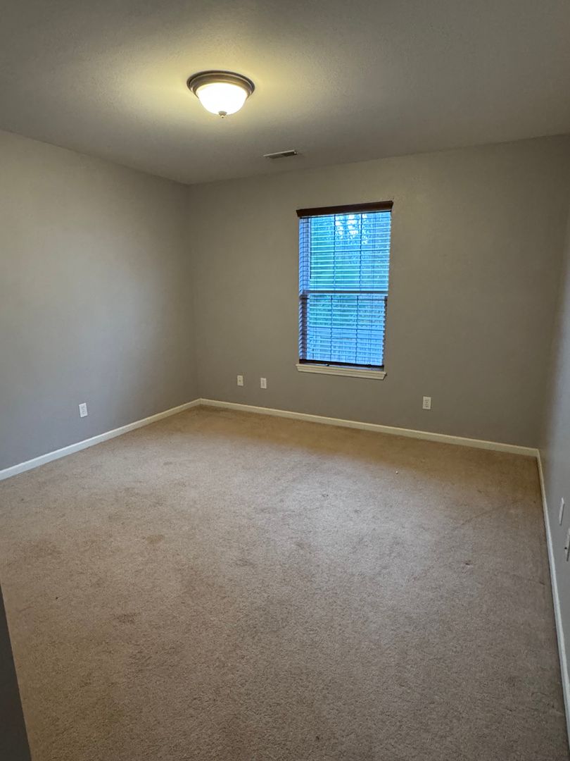 property for rent #4
