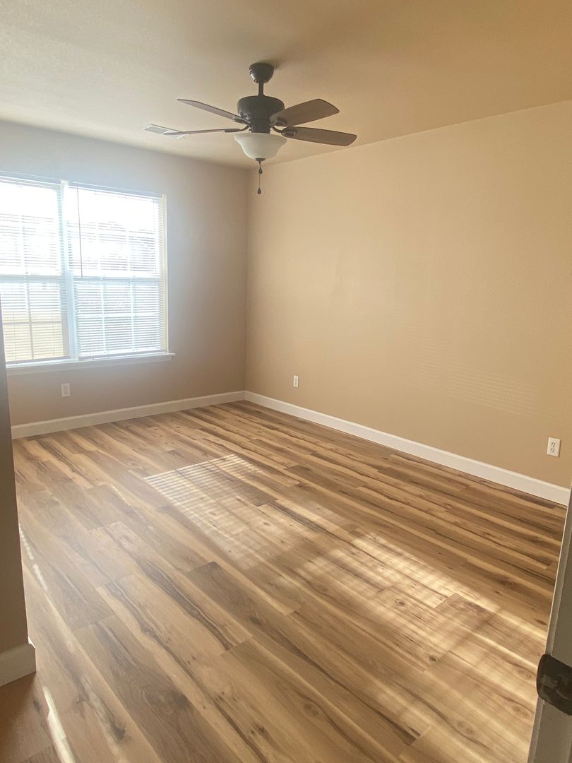 property for rent #7