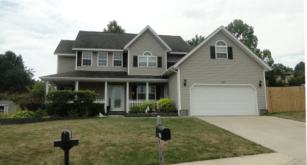 St. Robert House: 127 Dogwood Circle