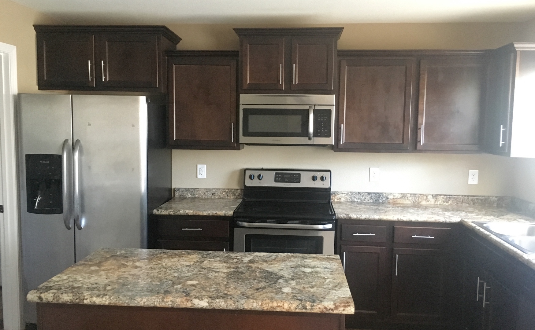 property for rent #4