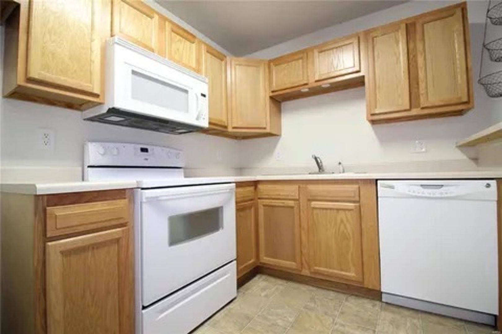 property for rent #4