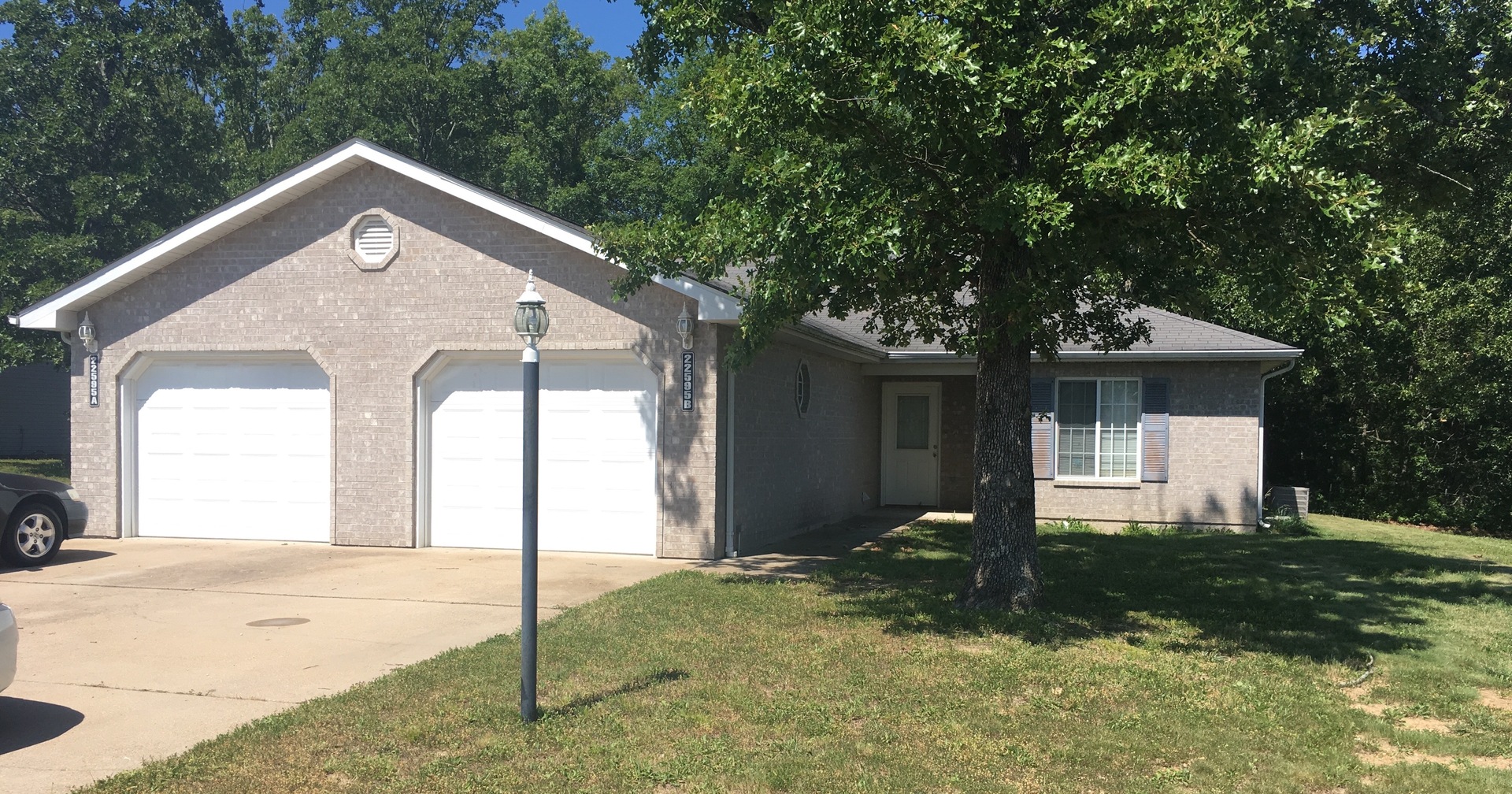 St. Robert Apartment: 22595 Hollow Oak Lane