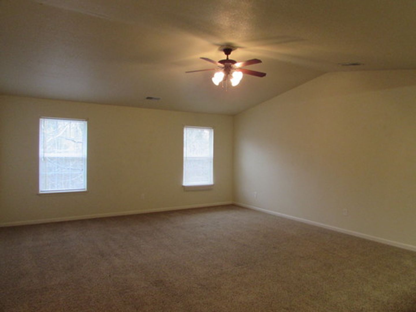 property for rent #4