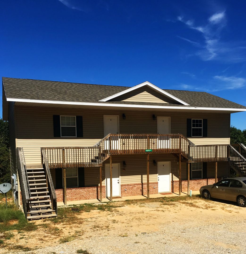 St. Robert Apartment: 20925 Humanity Lane