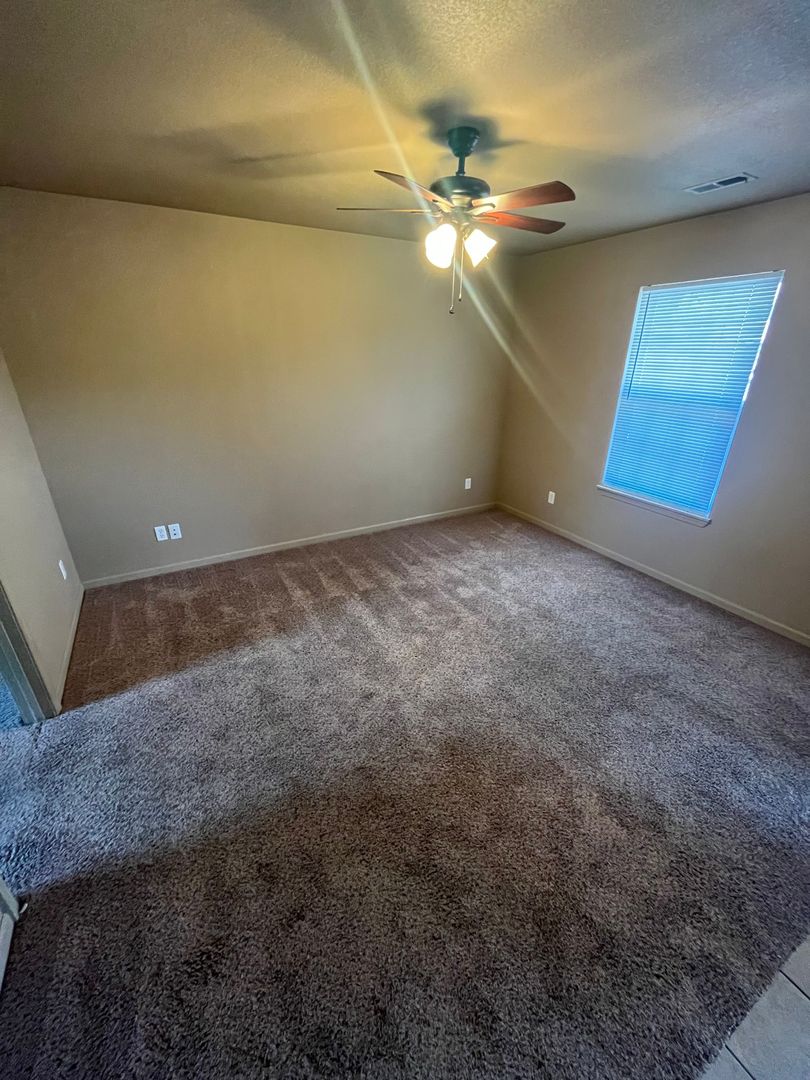 St. Robert Apartment: 16524 Hunters Ridge