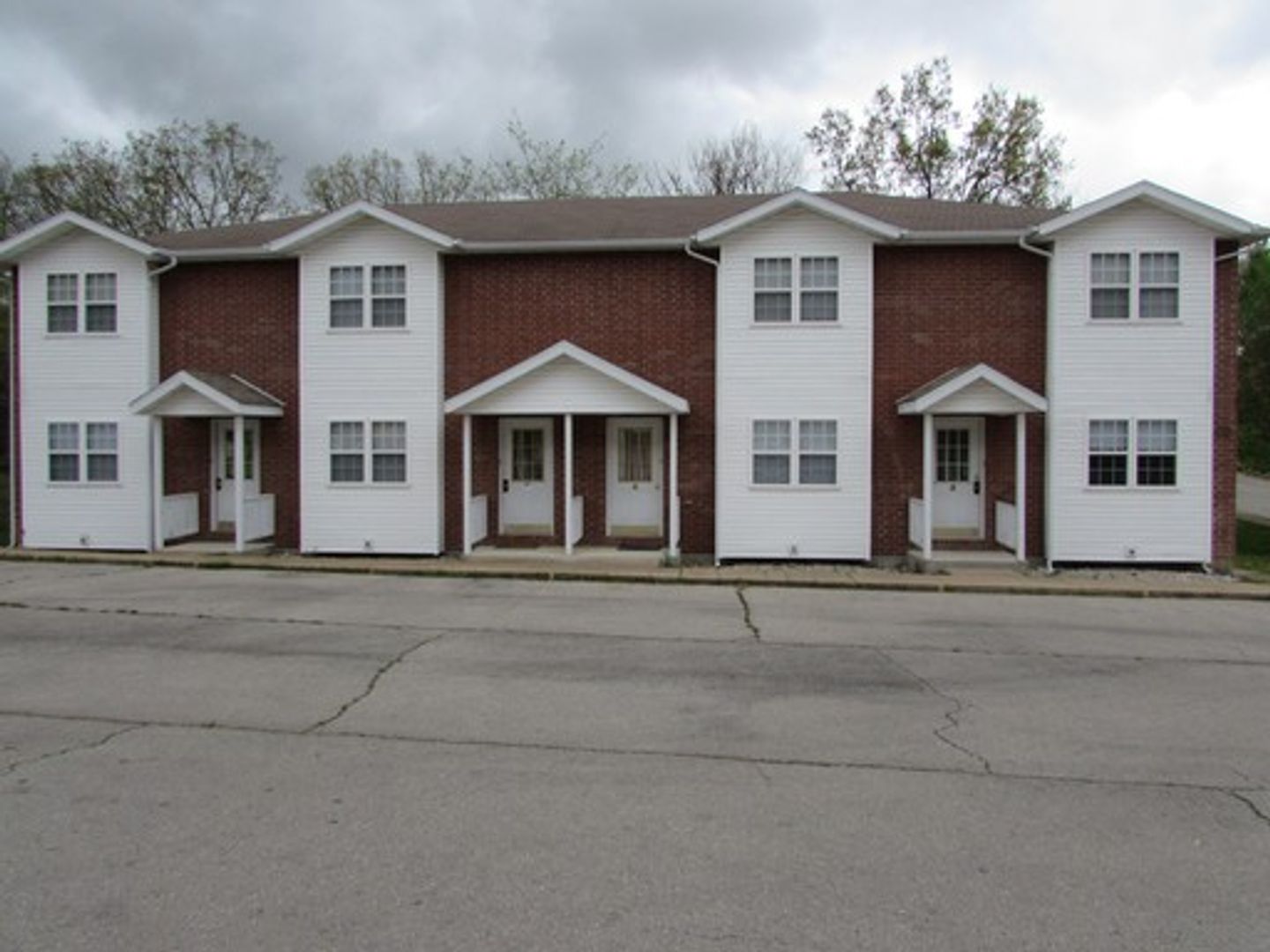 Waynesville Apartment: 101 Viren Ln