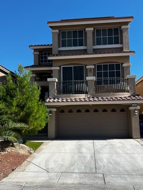 Dual Primary Suites, Heated Pool & Spa in Southwest Las Vegas. SOLAR Panels – photo 1