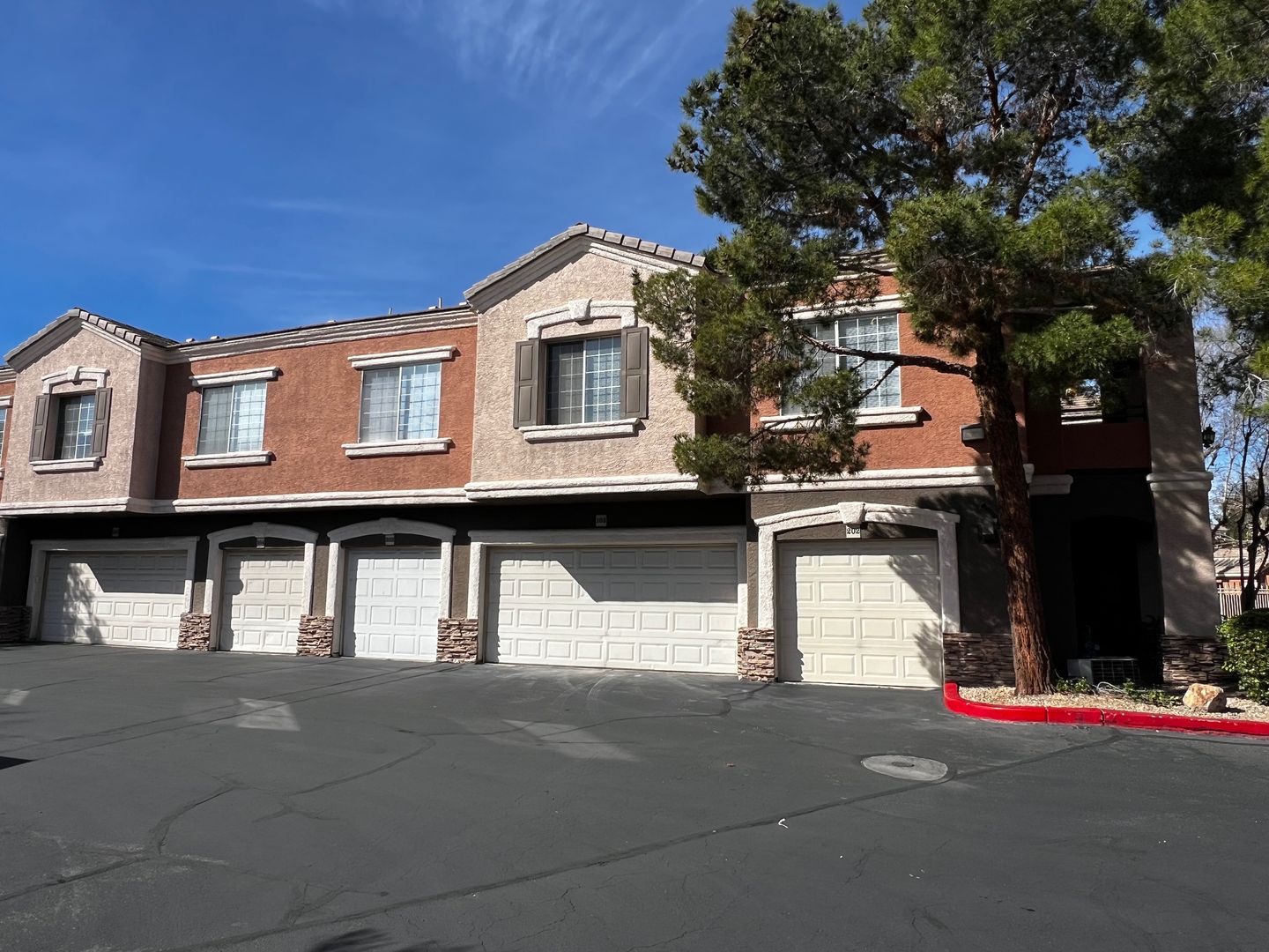 Las Vegas House: 1401 Seward St. #103