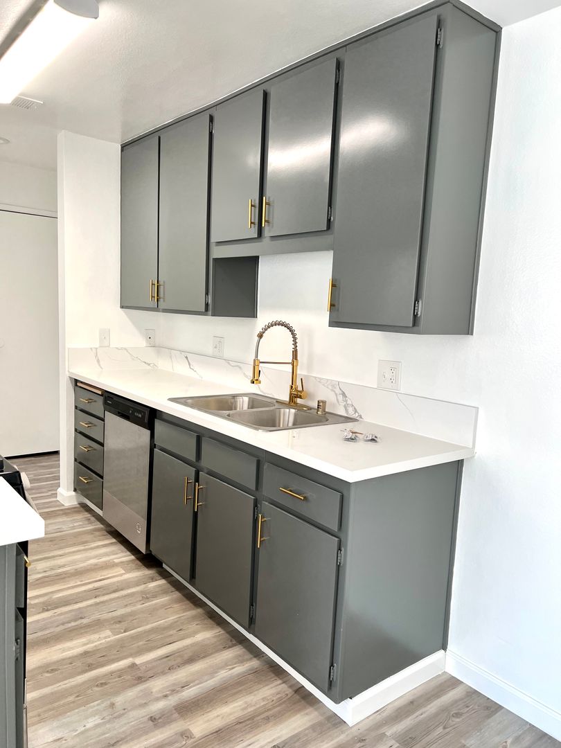 Winnetka Apartment: 7220 Oso Avenue