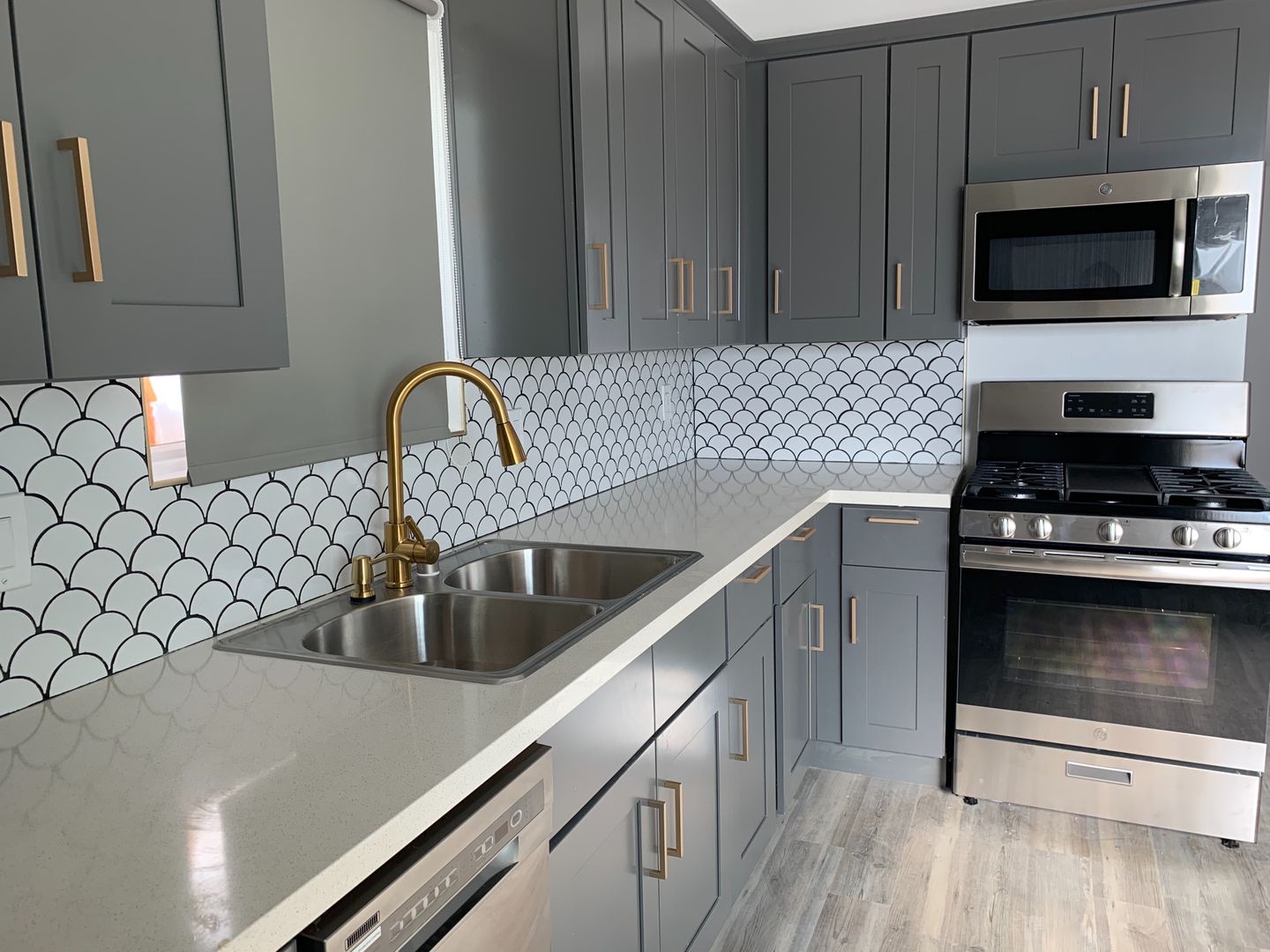 El Segundo Apartment: 440 W. Imperial