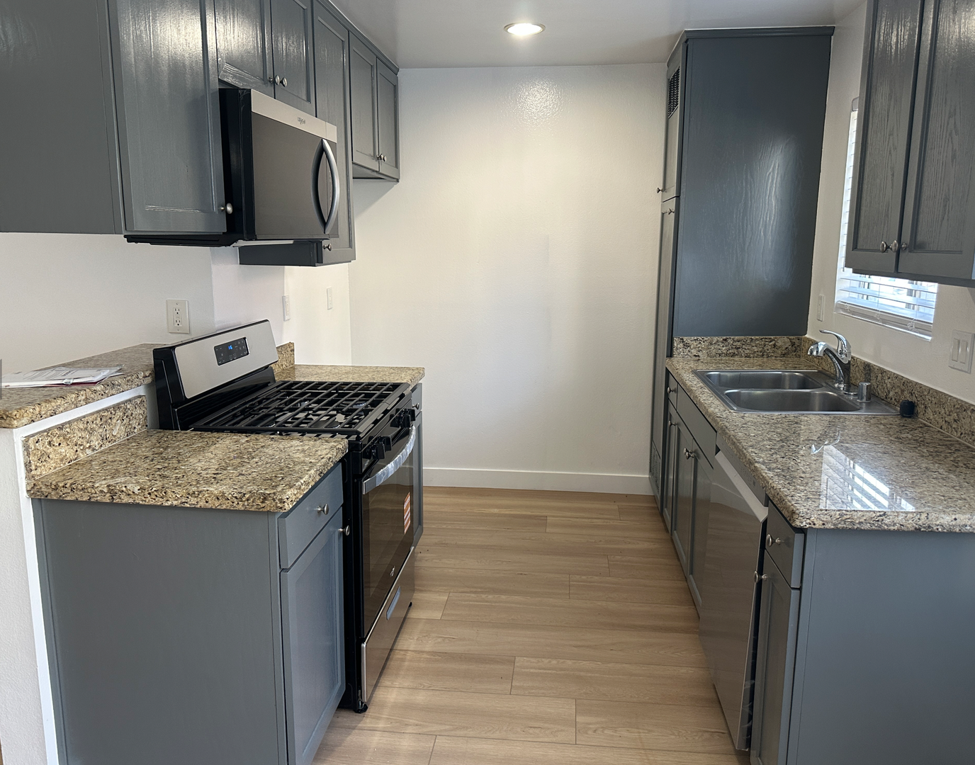 Canoga Park Apartment: 8735 Variel Ave