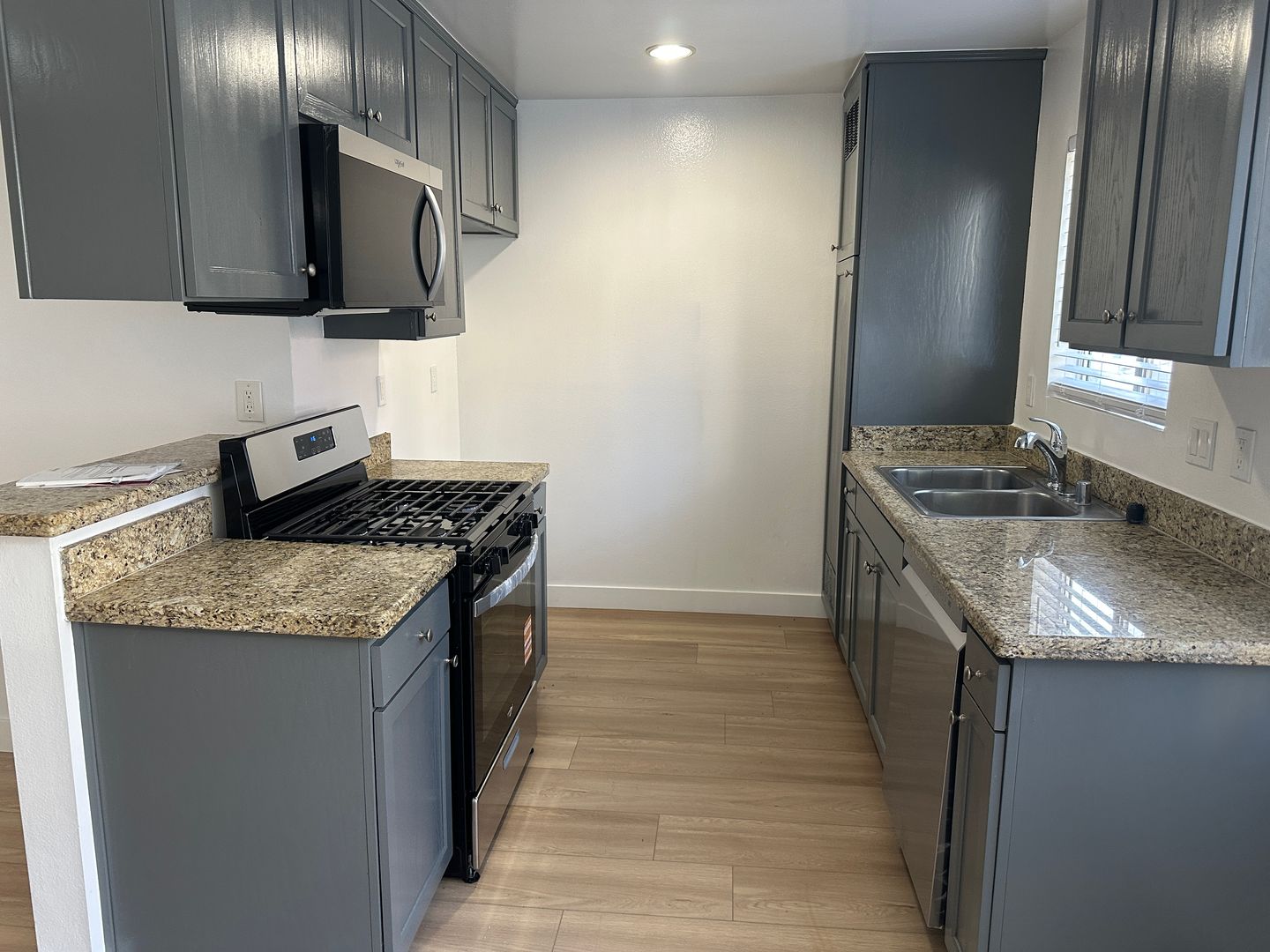 Canoga Park Apartment: 8735 Variel Ave