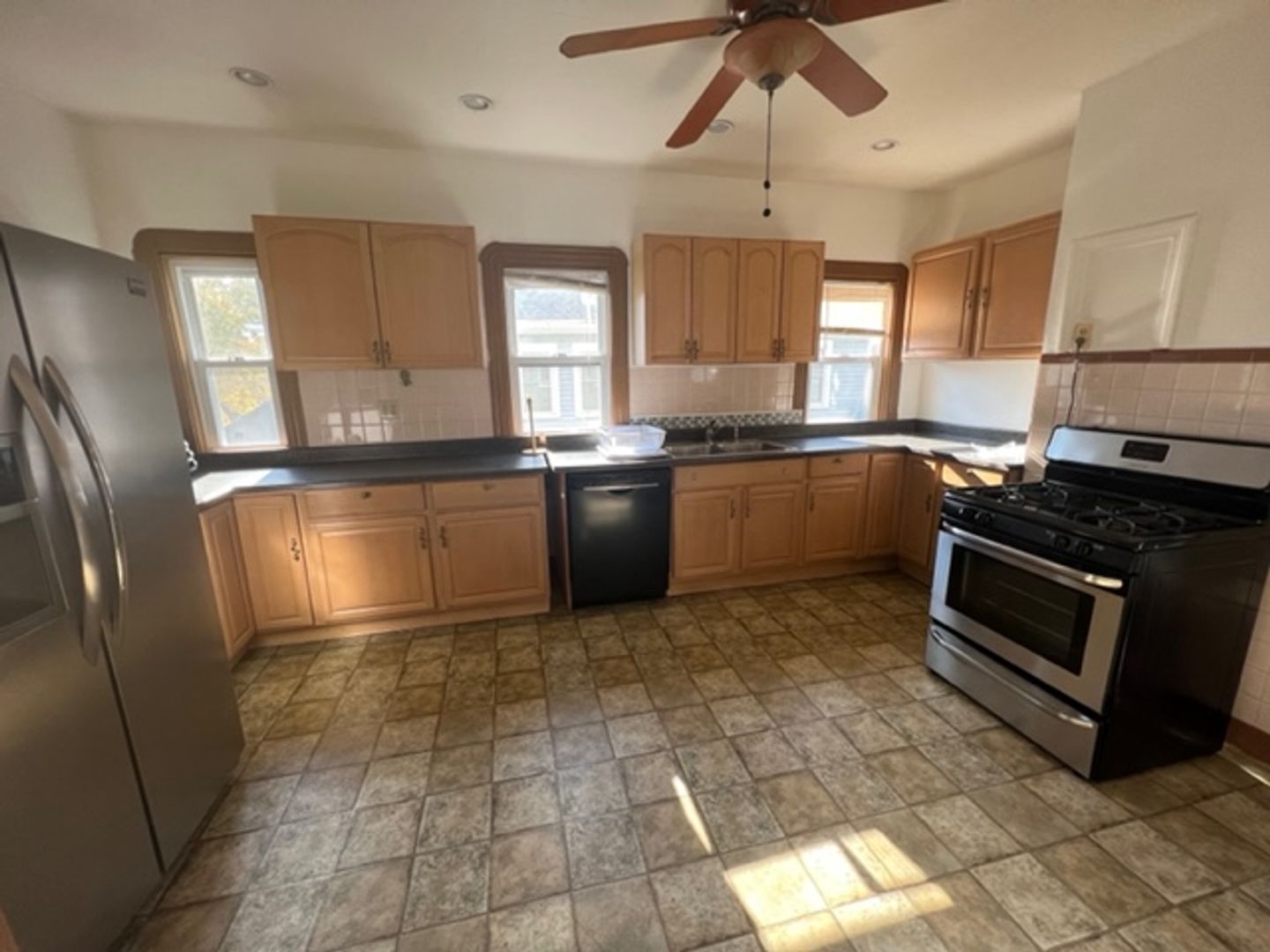 Medford Apartment: 55 Kenmere Rd