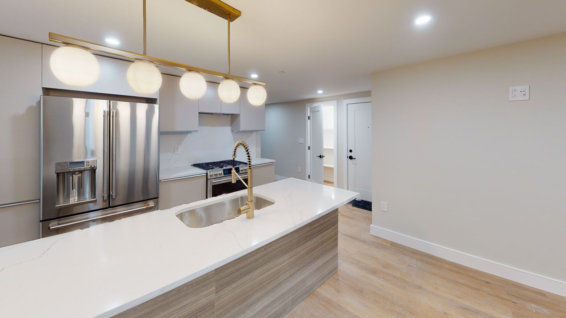Brighton Apartment: 93 Williston Rd