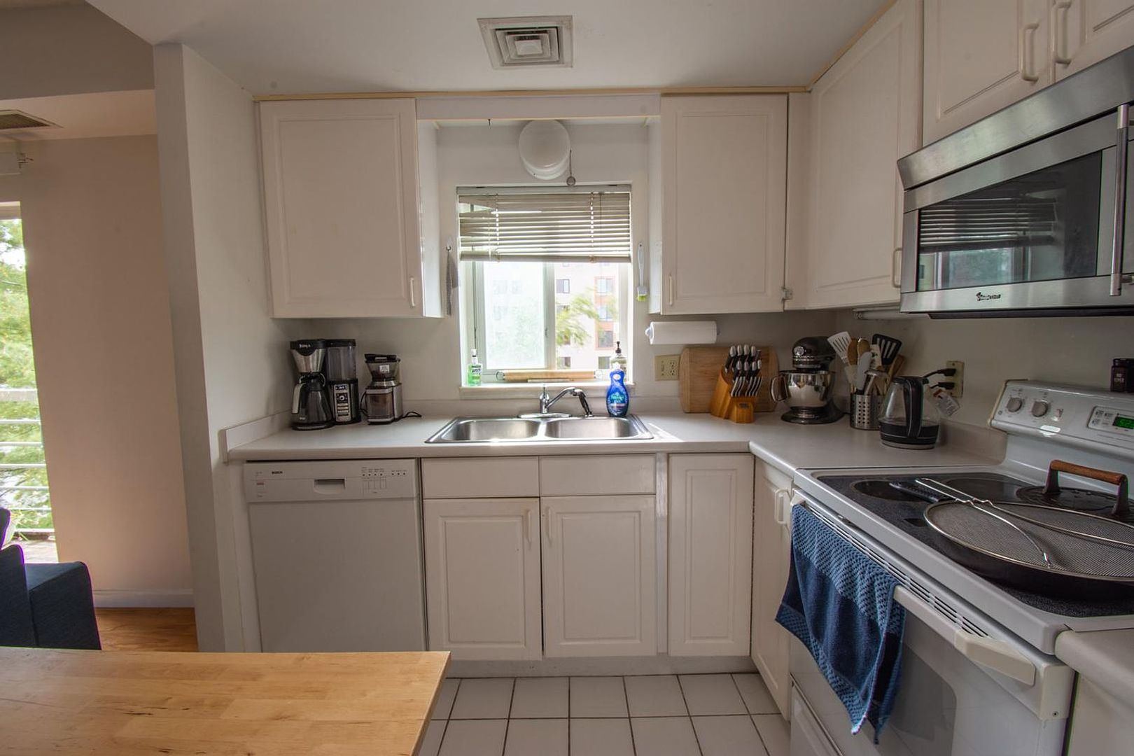 Cambridge Condo: 655 Concord Ave #403