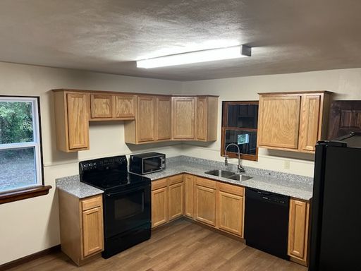 property 407 E Spencer Ave