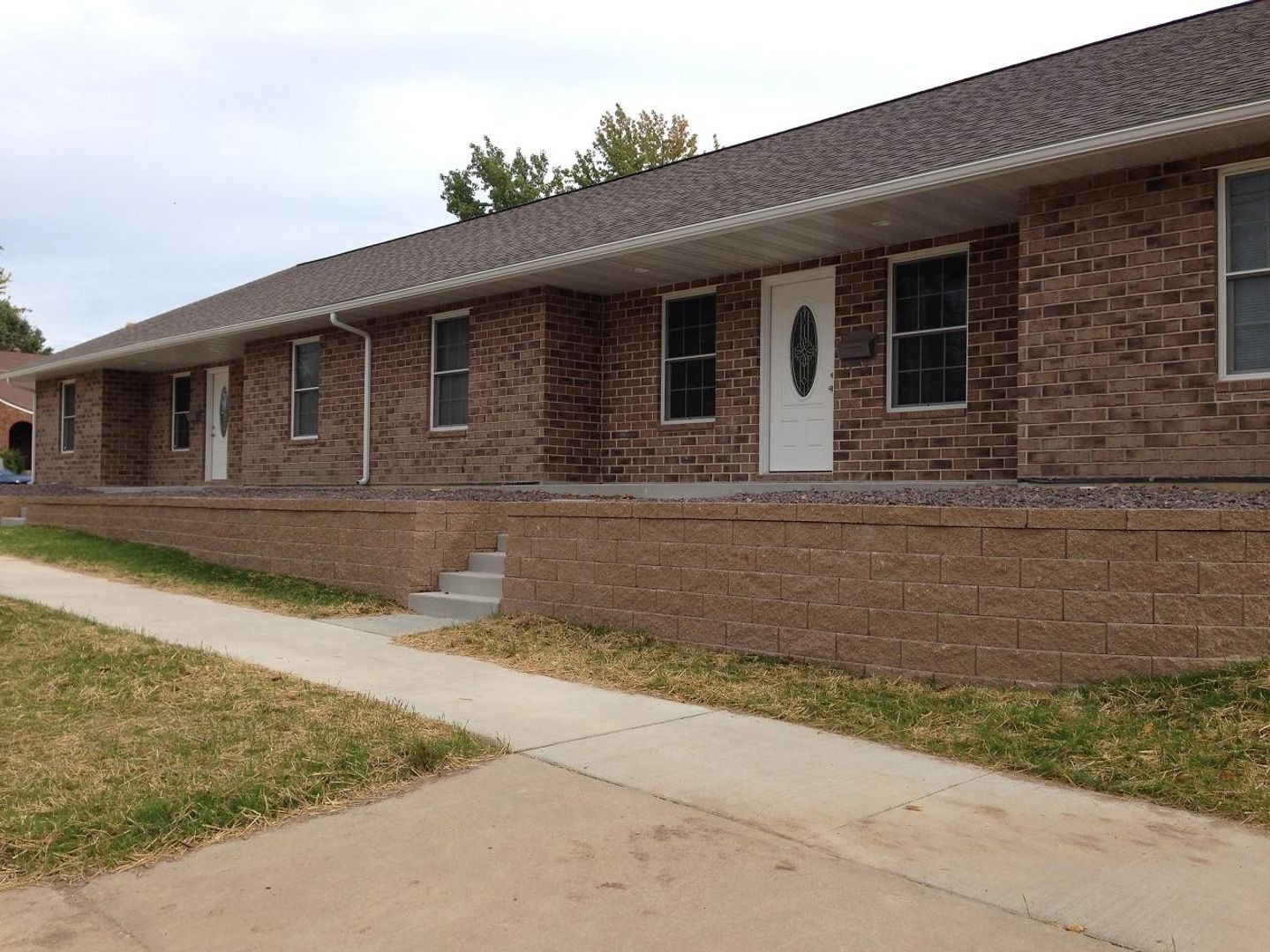 Rolla Apartment: 715 W 11th St