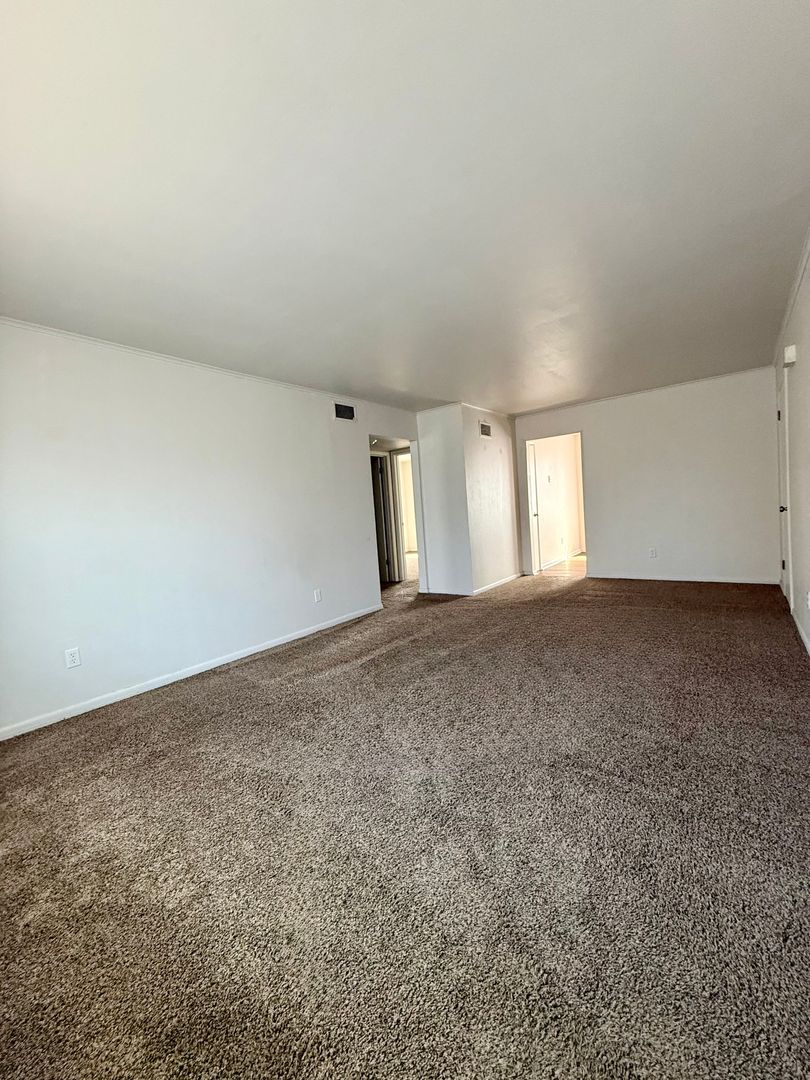 property for rent #7