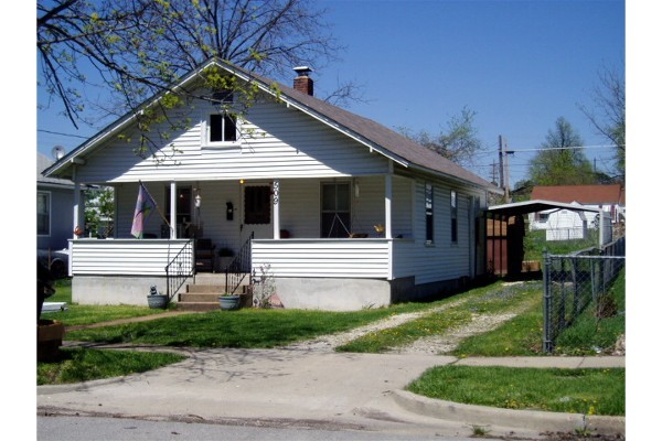 Rolla House: 509 E 12th St