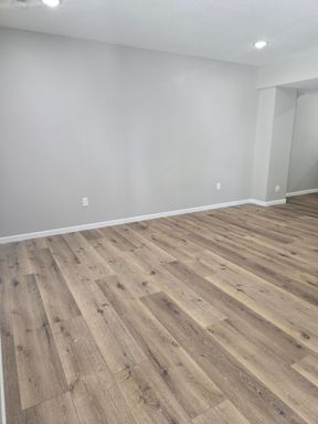 property 402 E 18th Street