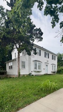 property 101 W 17th St