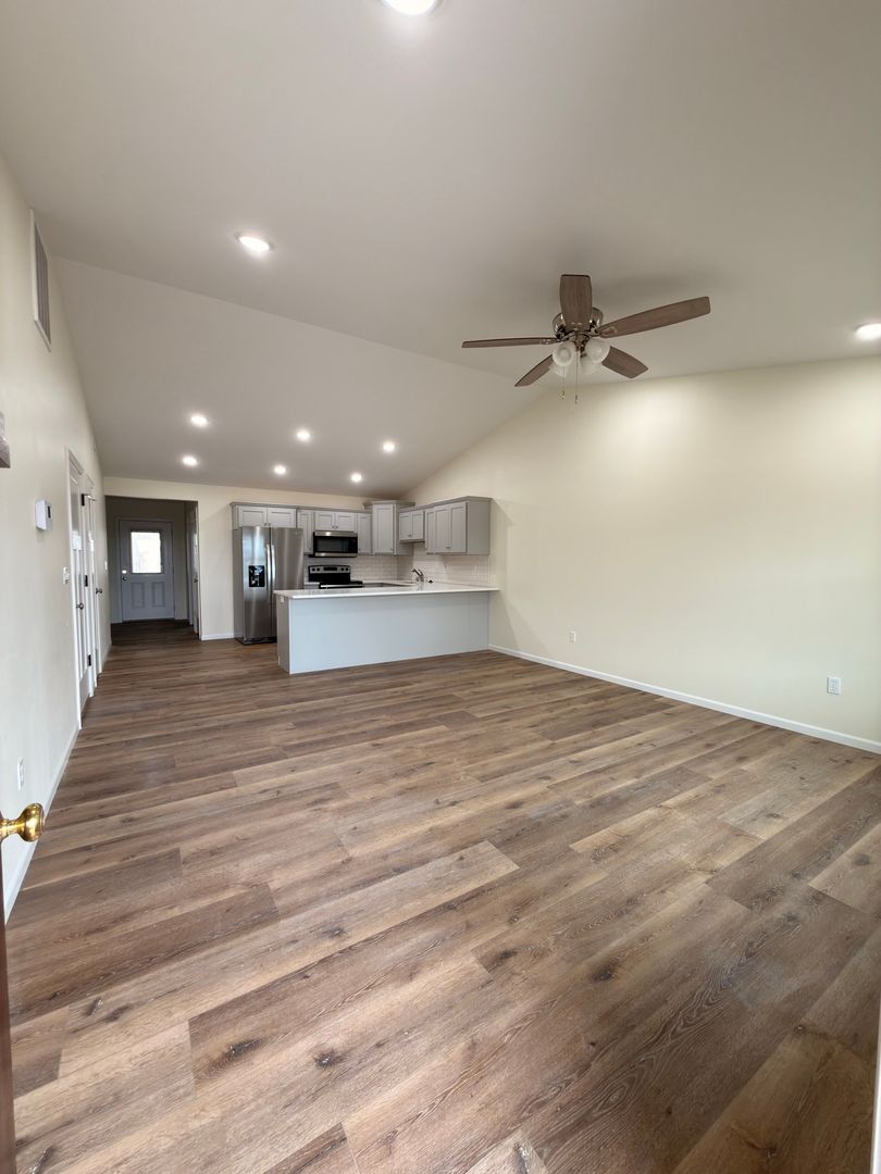 property for rent #2