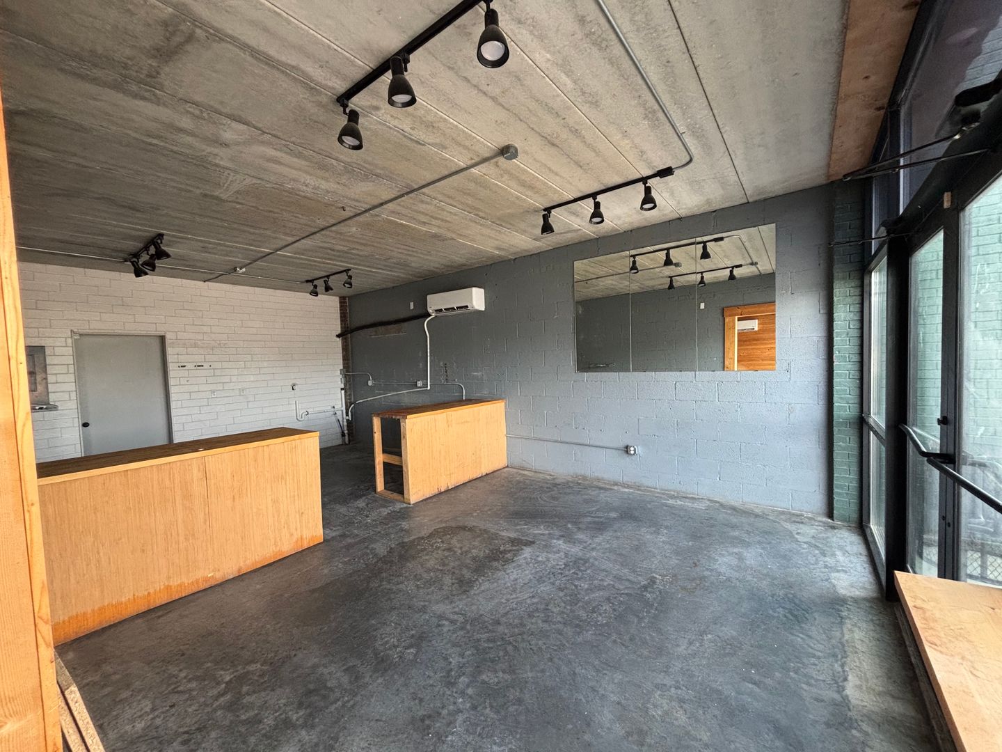 property 1051 E 18th Street
