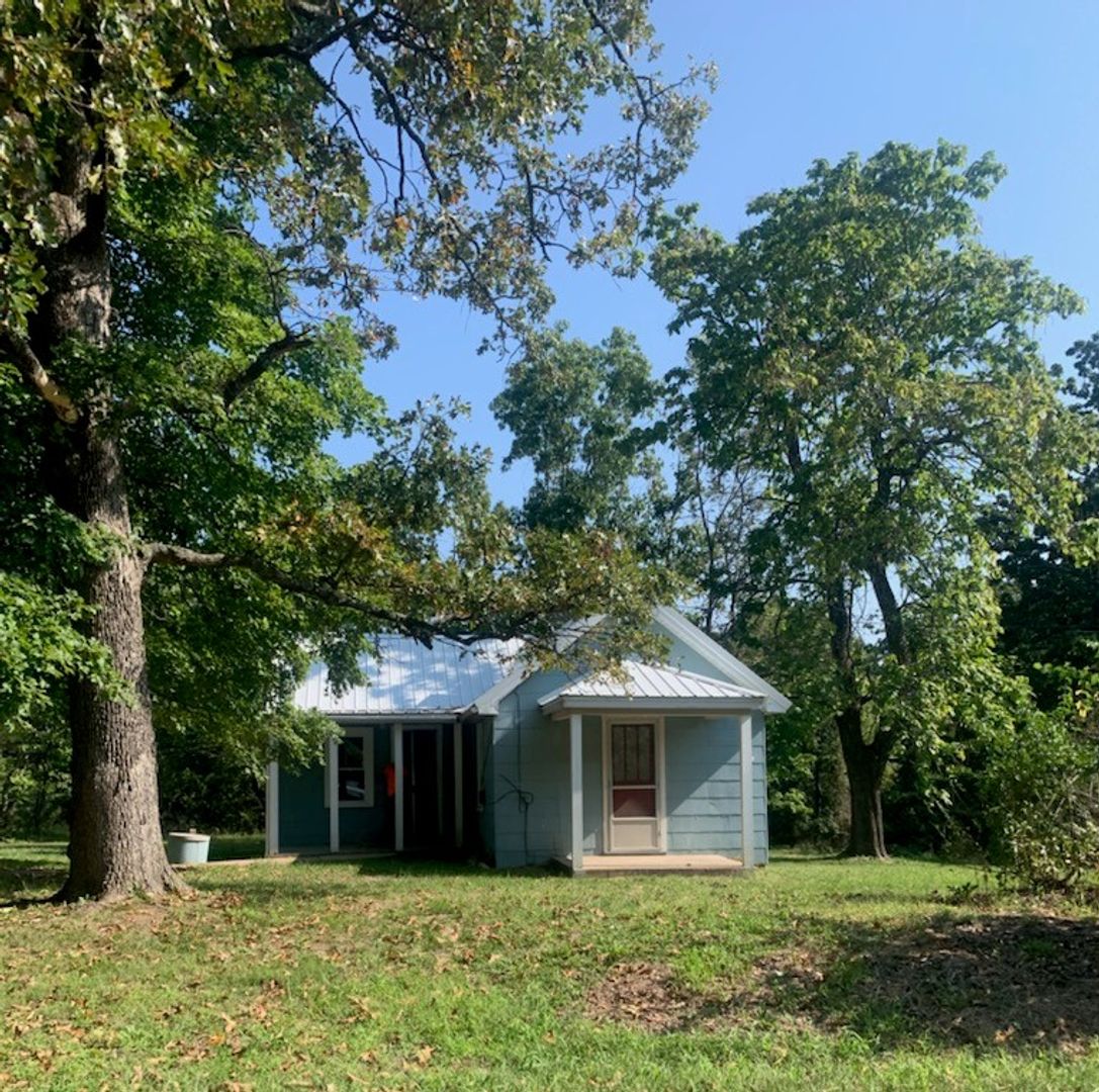 Rolla House: 11855 Co Rd 3060