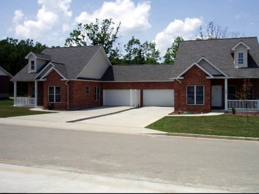 property 1980 Emily Dr