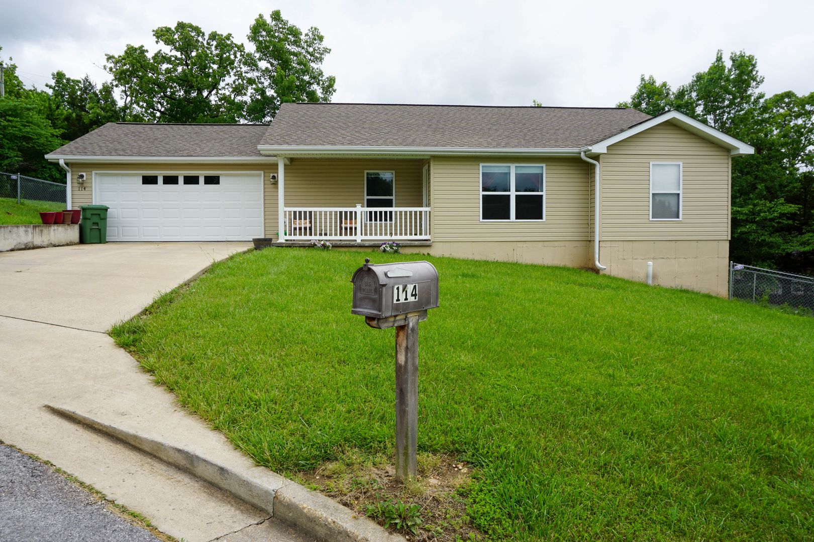 property 114 Savannah Ct