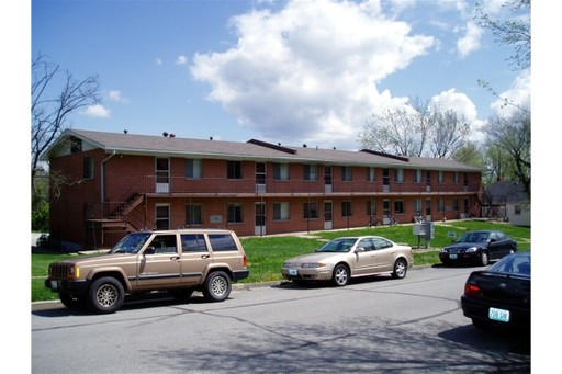 1706 N Elm St Apt 3