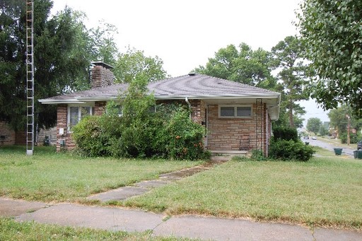 property 100 W 16th St