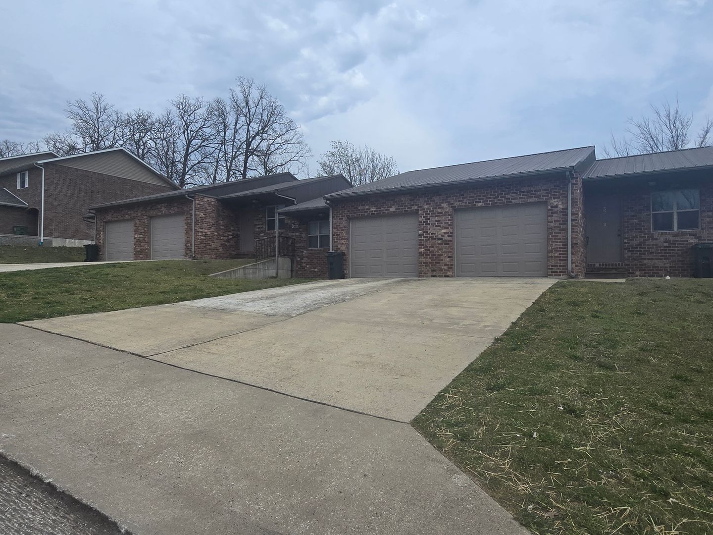 Rolla Apartment: 1904 Maxwell St