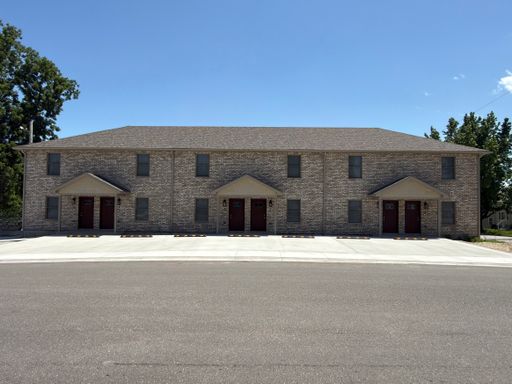 property 402 E 18th Street