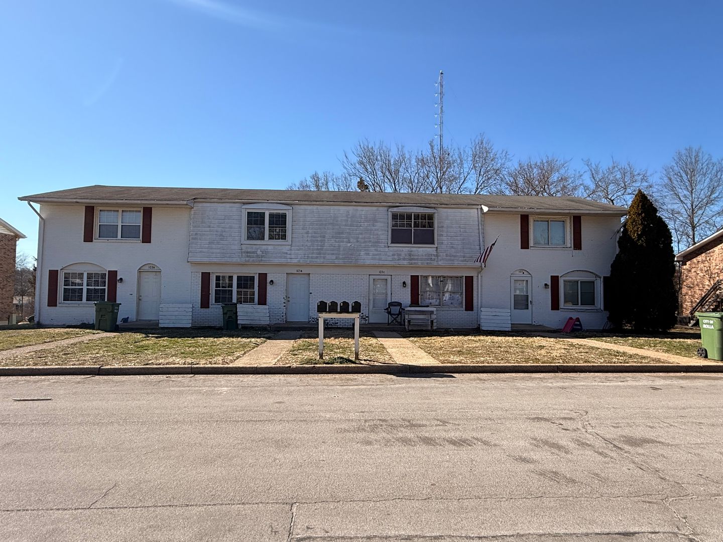 Rolla Apartment: 103 Fox Creek Rd