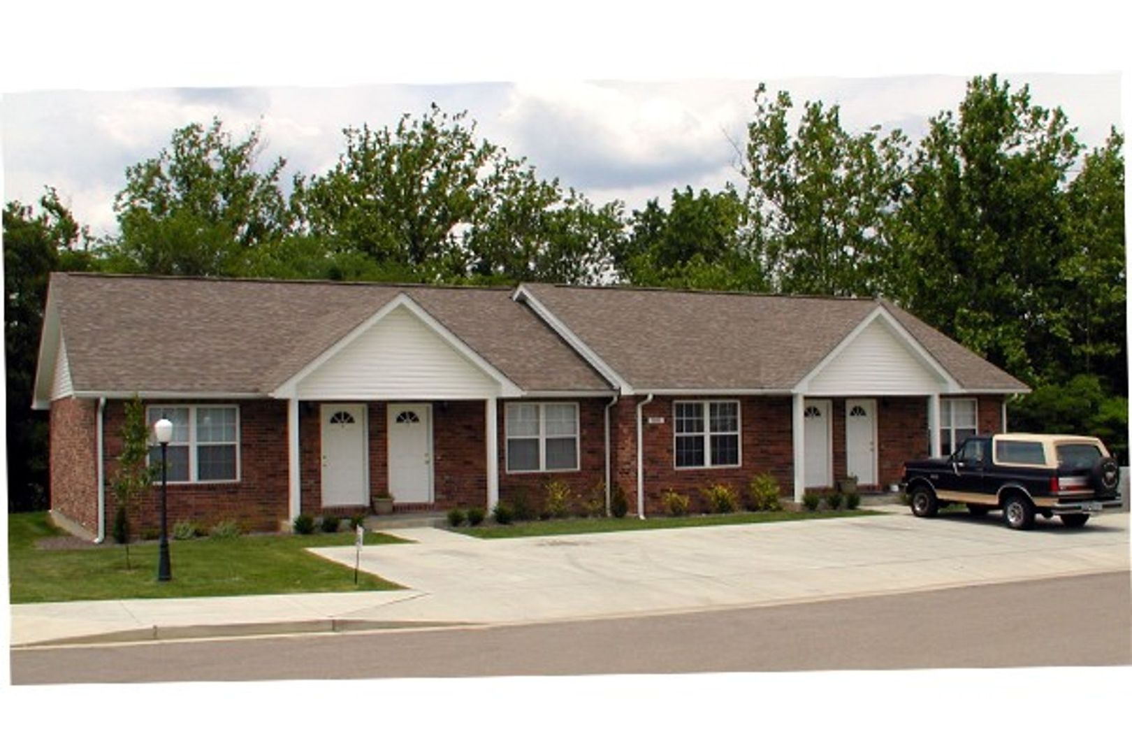 Rolla Apartment: 1545 Timber Creek