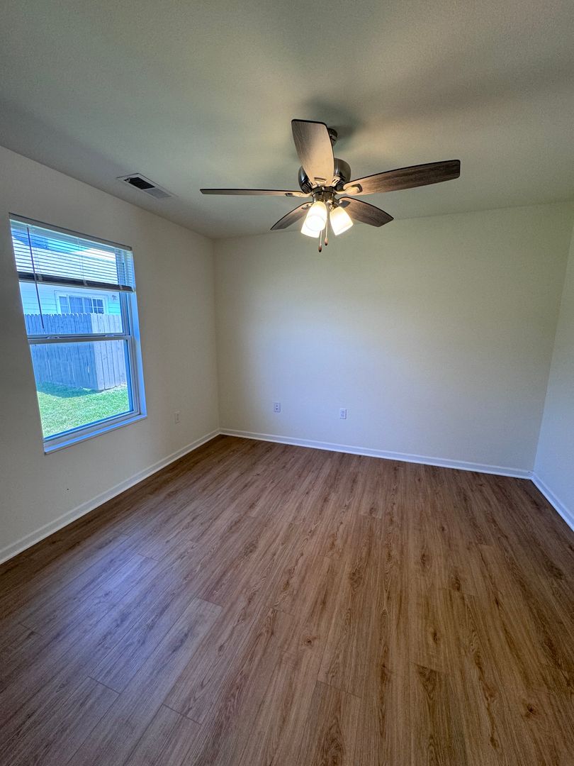 property for rent #3