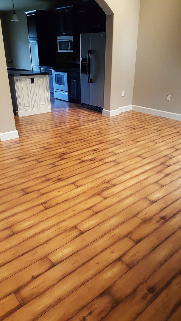 Rolla Apartment: 201 Pebble Stone Dr