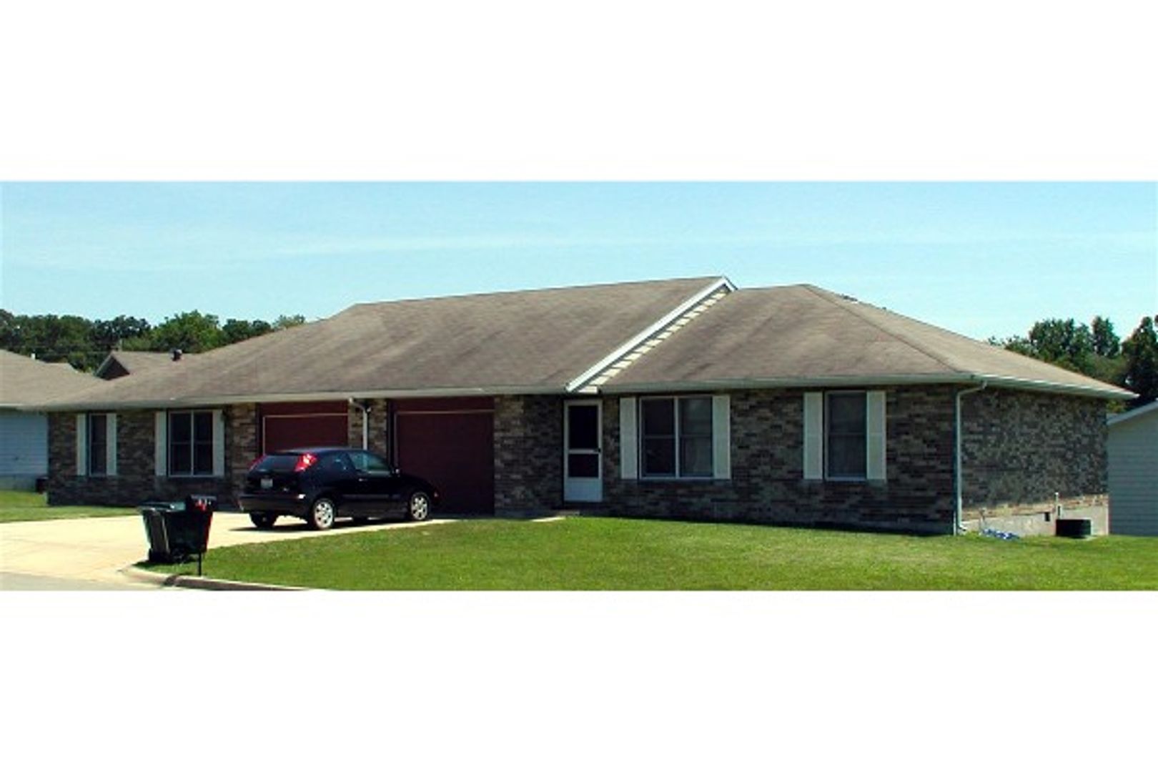 Rolla Apartment: 1802 Ashwood Dr