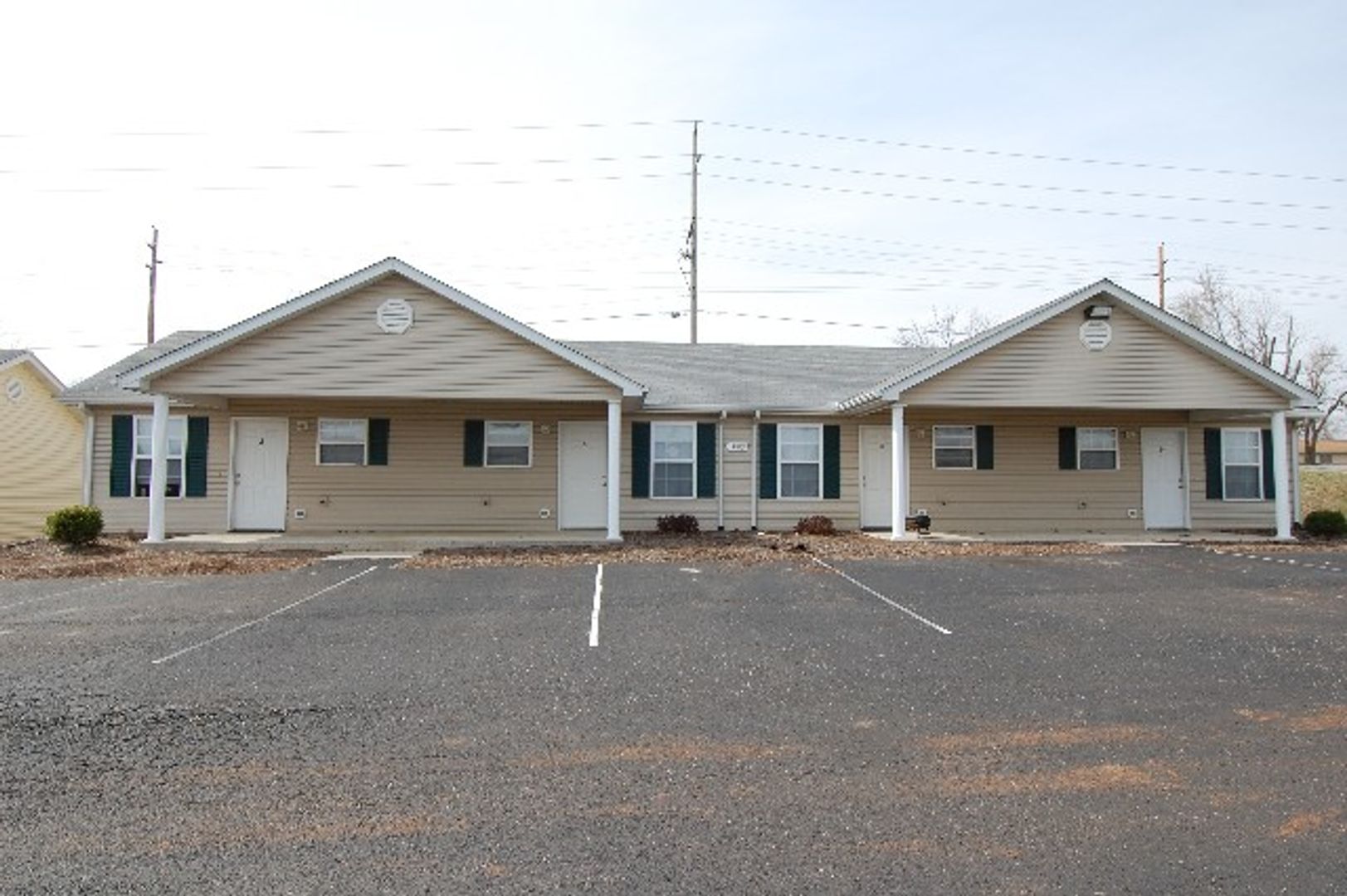 Rolla Apartment: 1883 Liam Ct