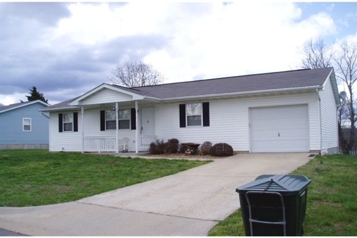 property 504 Silverleaf Ln