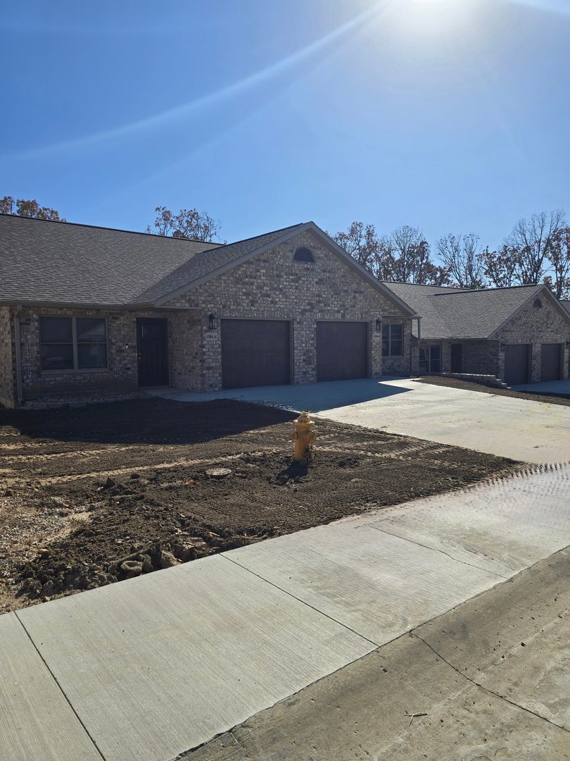 property for rent #1