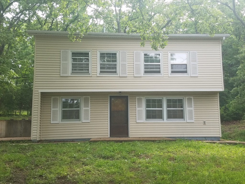 Rolla House: 10190 Stoltz Dr