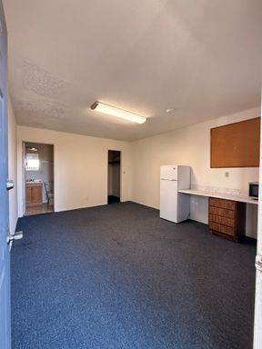 property 100 E 14th St