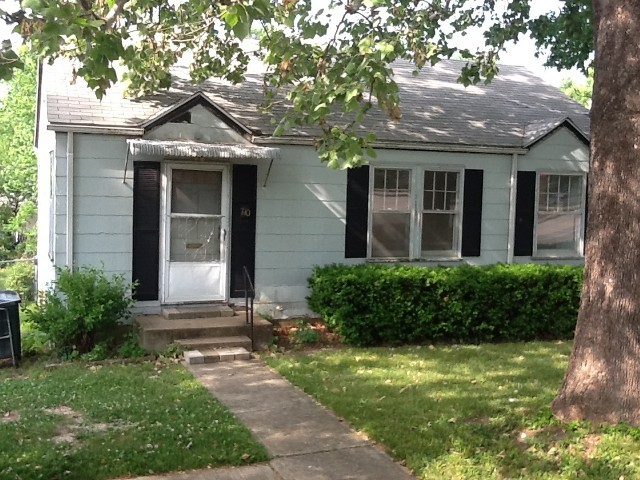 Rolla House: 710 Hwy 72 E