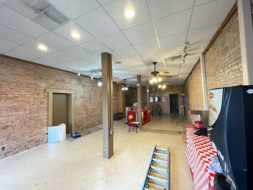 property 124 N Jefferson St