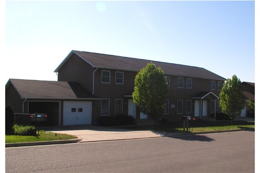 721 Republic Dr – photo 1